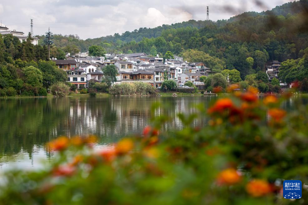 云南騰沖：古鎮(zhèn)逢春 美景醉人