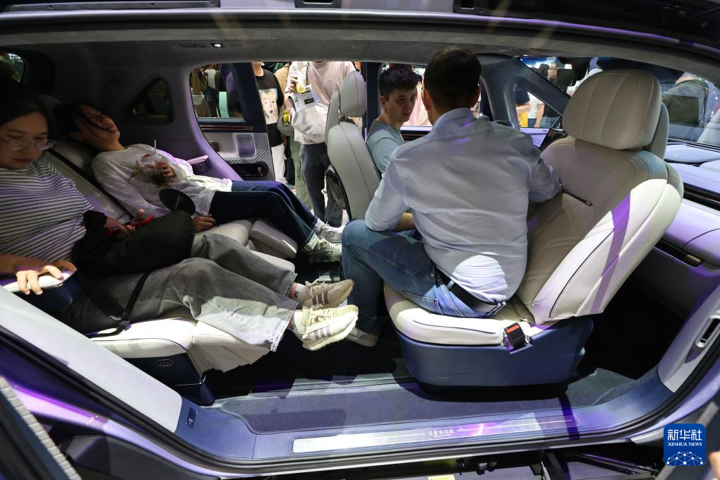 2025上海車展：中國(guó)汽車品牌引關(guān)注