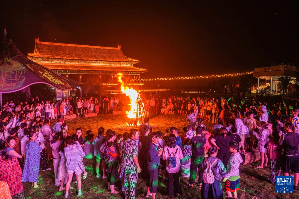 夏日“夜經濟”升溫